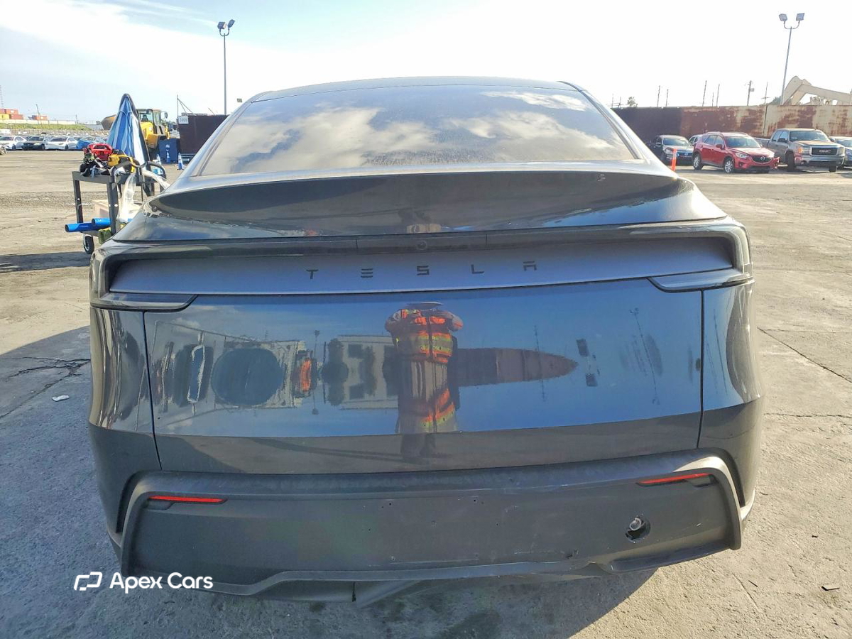 Tesla Model Y 2026