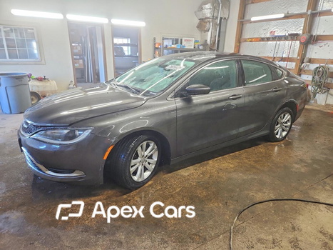 Chrysler 200 2015 - Image 1 of 13