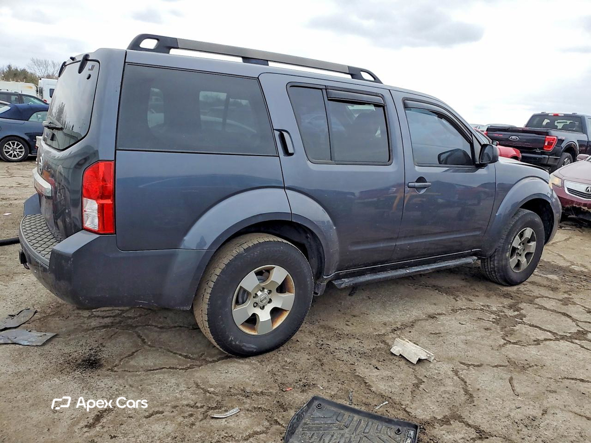 Nissan Pathfinder 2011