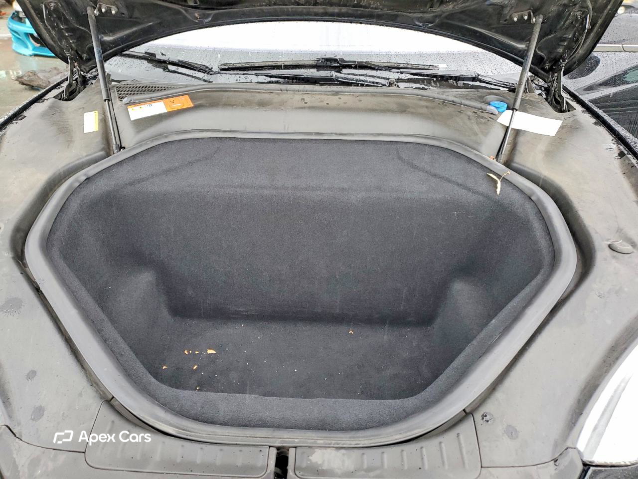Tesla Model S 2015