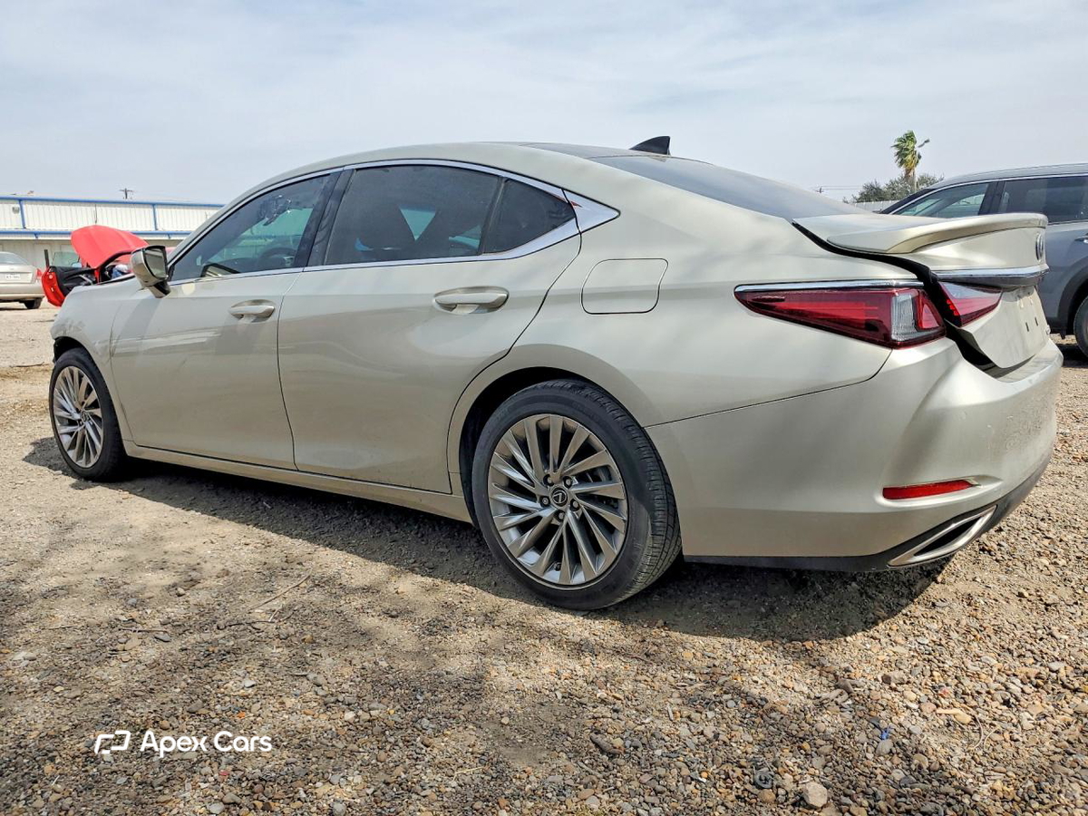 Lexus ES 2023