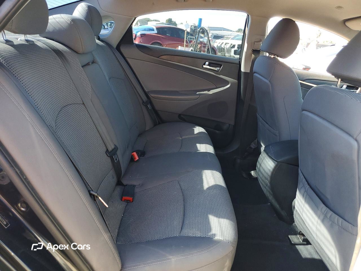 Hyundai Sonata 2012