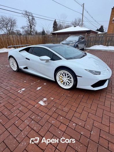 2015 Lamborghini Huracán - Image 1 of 5