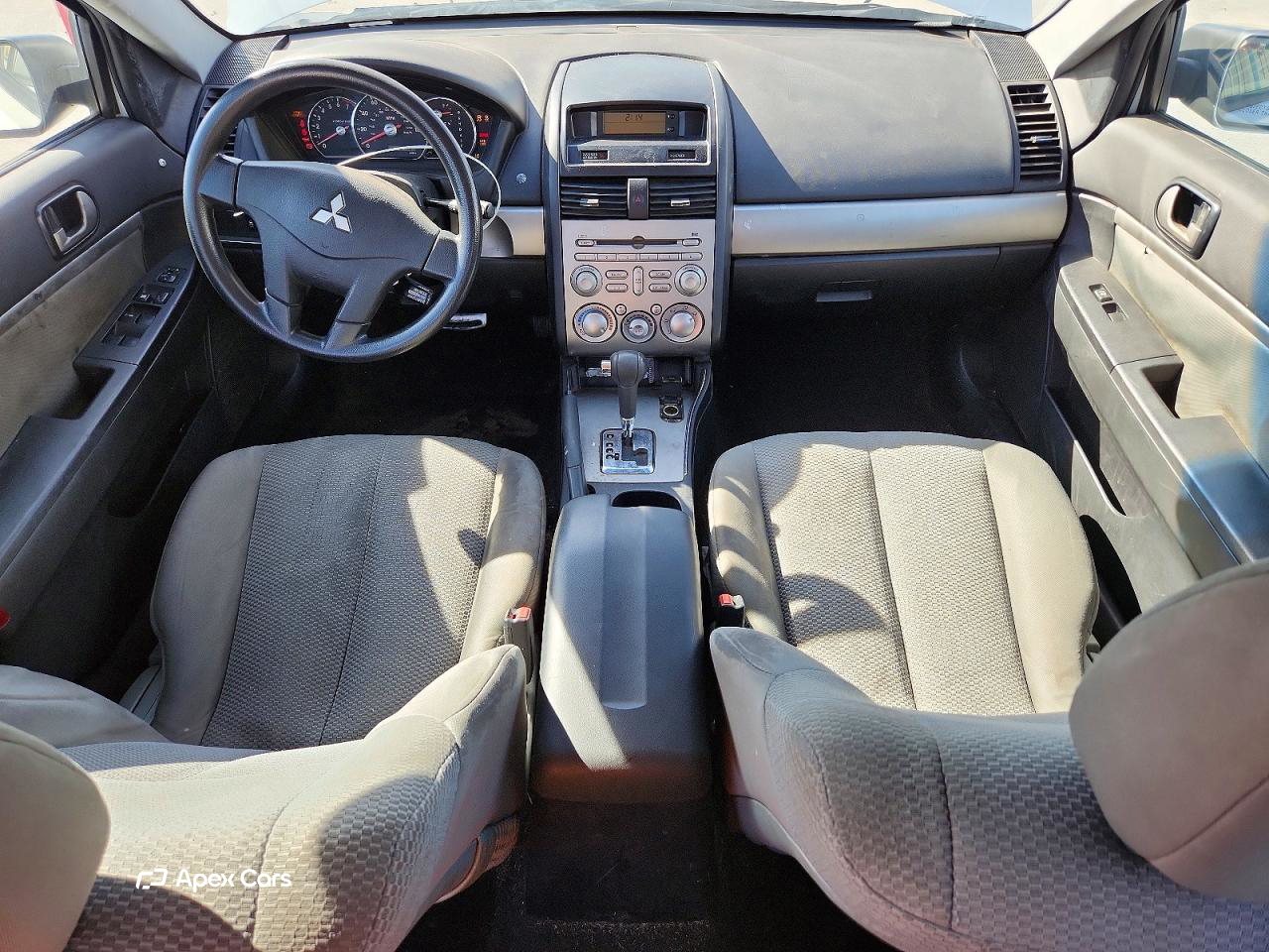 Mitsubishi Galant 2010