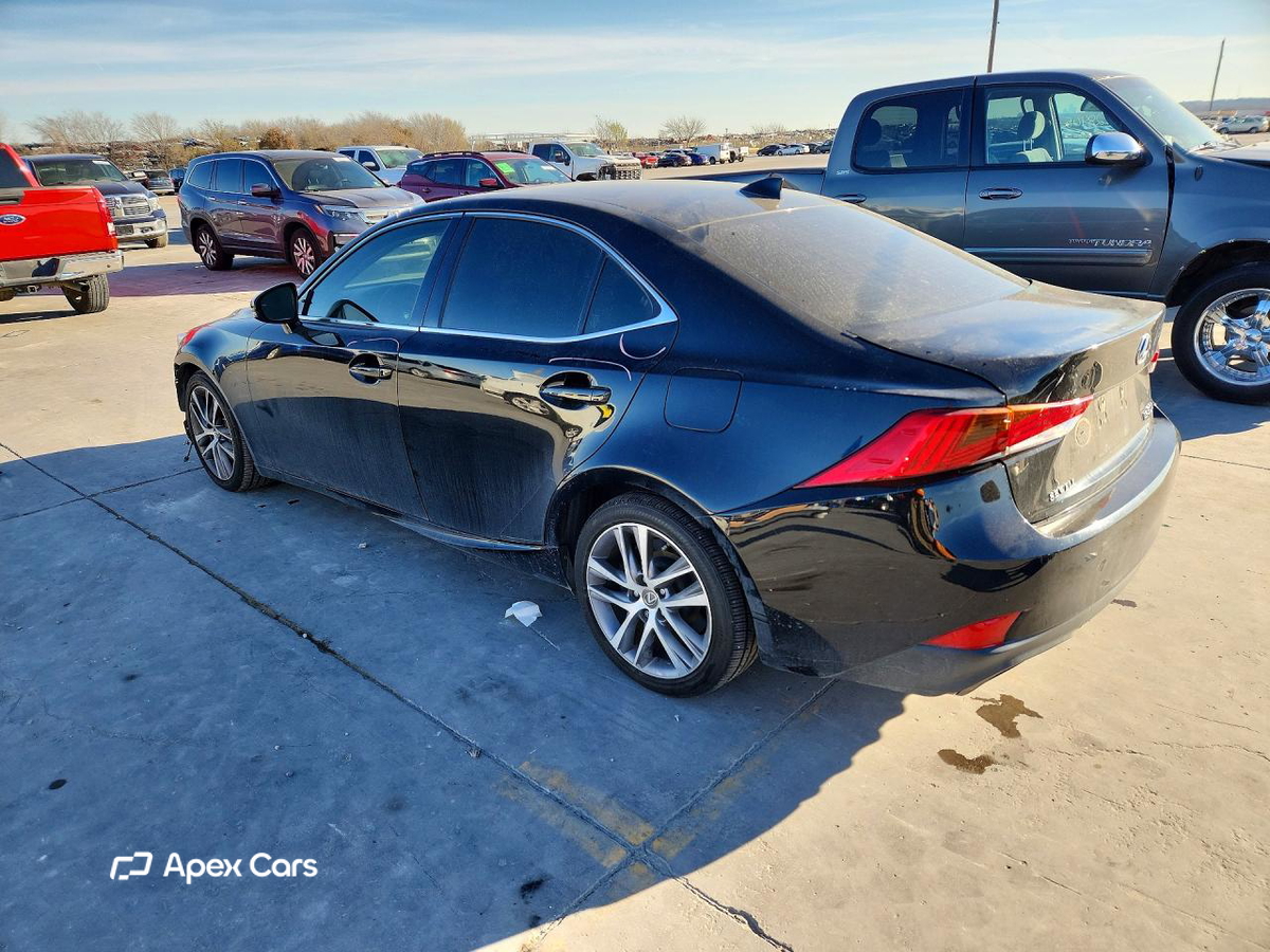 Lexus IS 2018