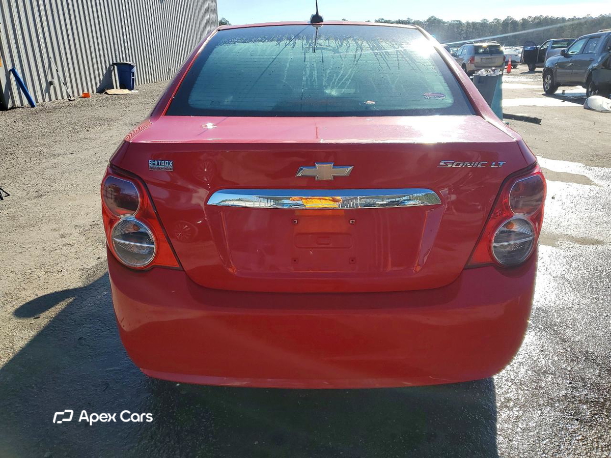 Chevrolet Sonic 2015