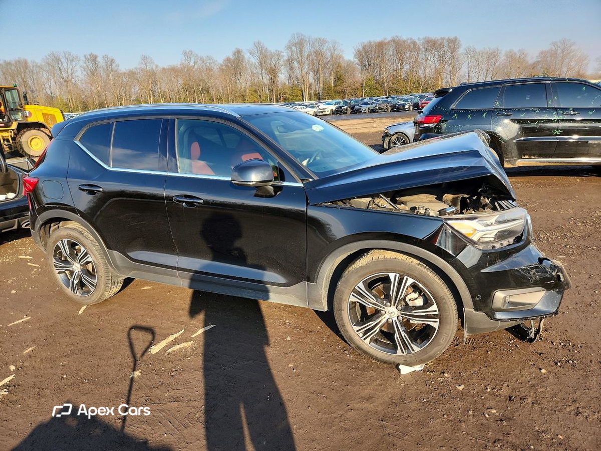 Volvo XC40 2021