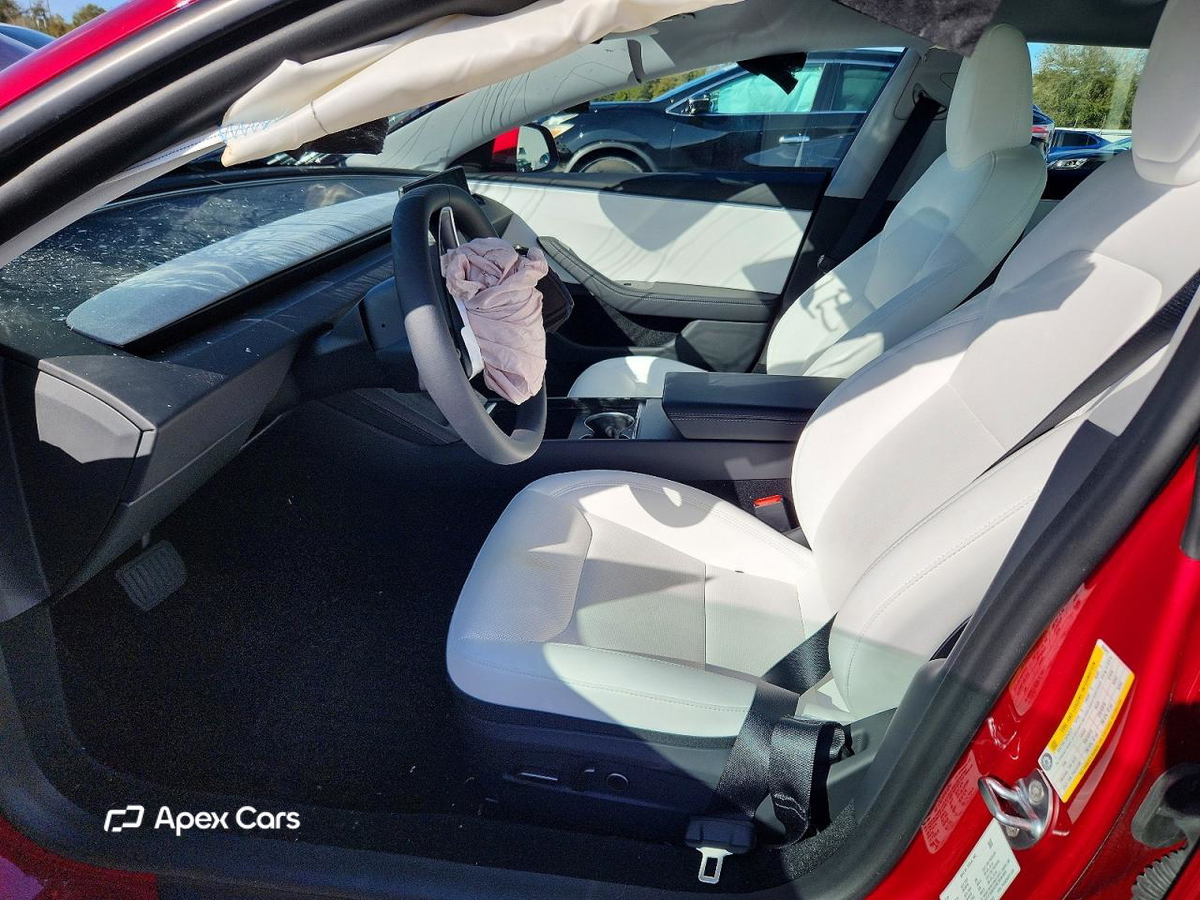 Tesla Model 3 2025