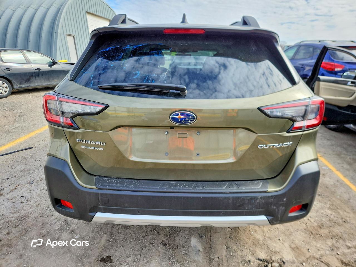 Subaru Outback 2025