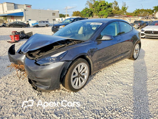 Tesla Model 3 2023 - Image 1 of 13