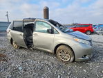 Toyota Sienna 2016
