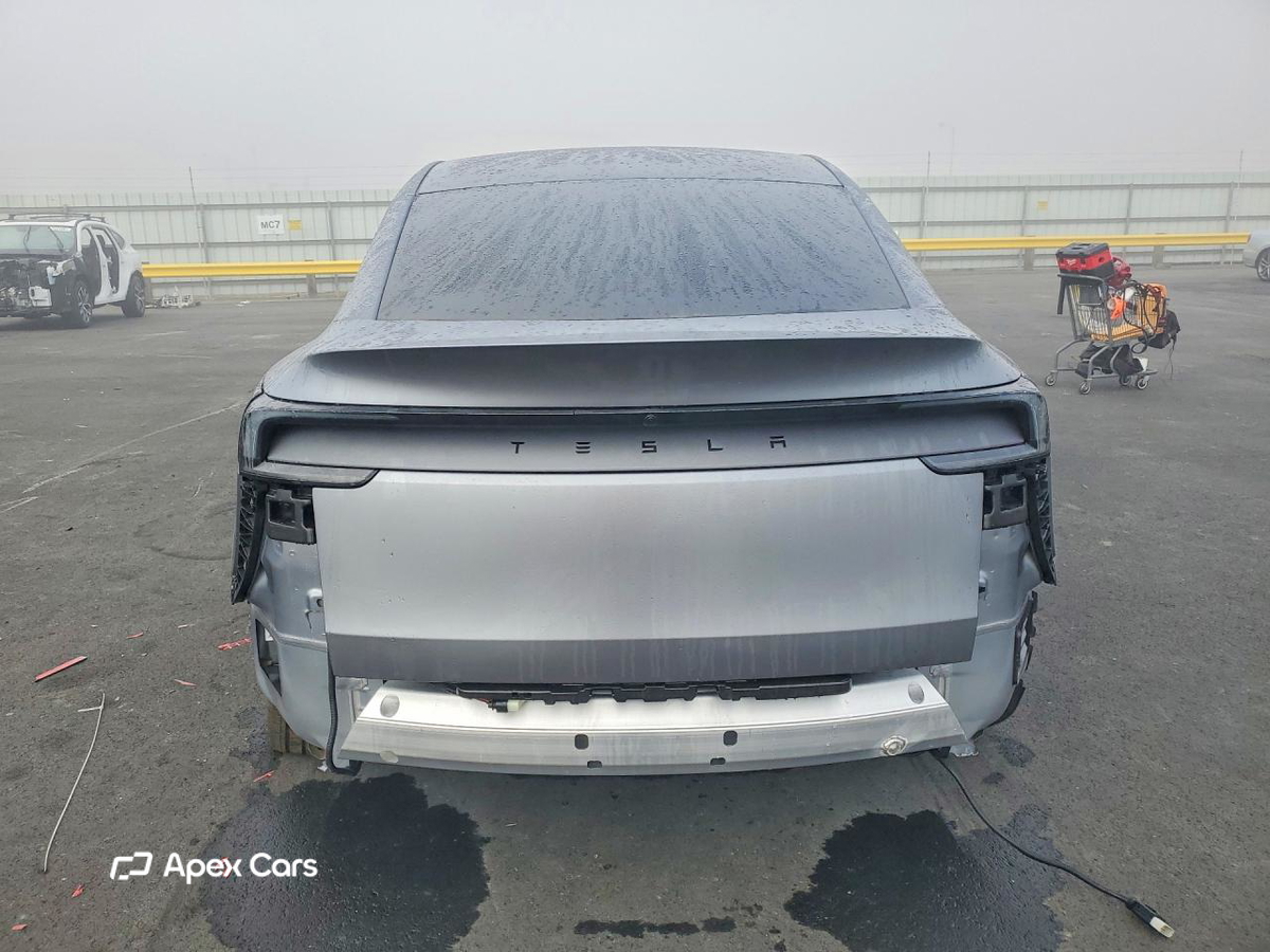 Tesla Model Y 2026