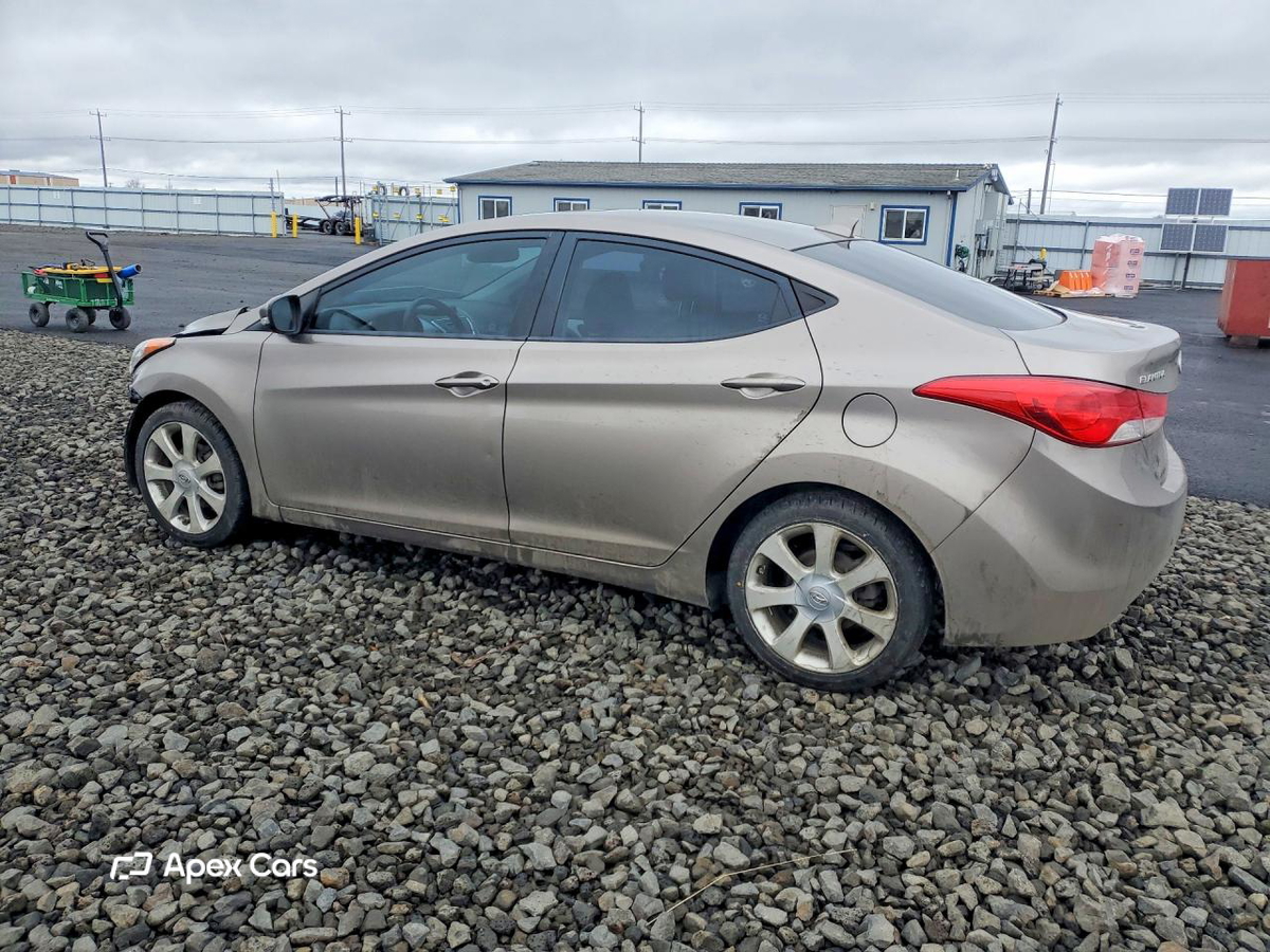 Hyundai Elantra 2012