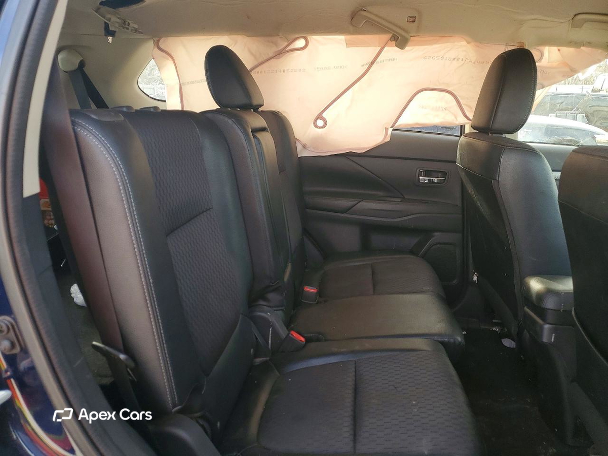 Mitsubishi Outlander 2015