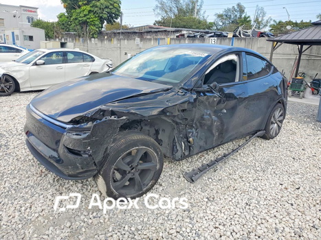 Tesla Model Y 2026 - Zdjęcie 1 z 13