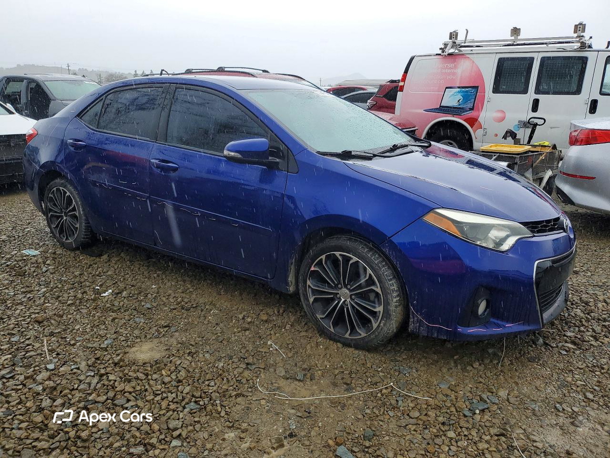 Toyota Corolla 2015