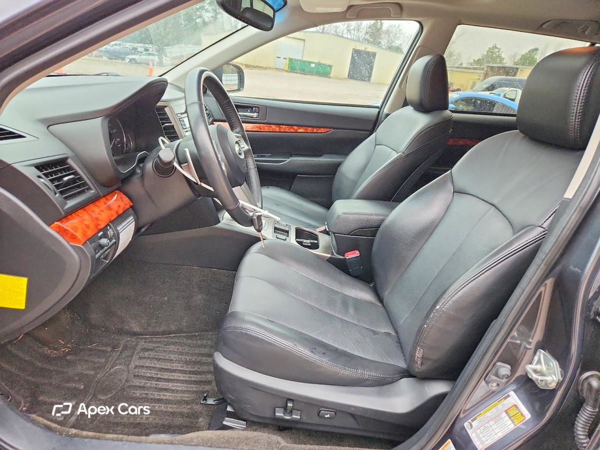 Subaru Outback 2011
