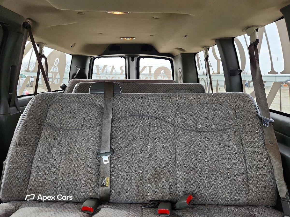 Chevrolet Express 2005