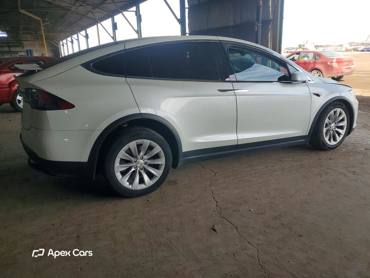 Tesla Model X 2018