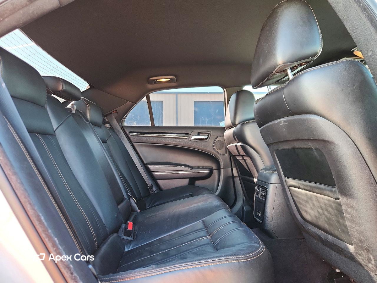 Chrysler 300 2016