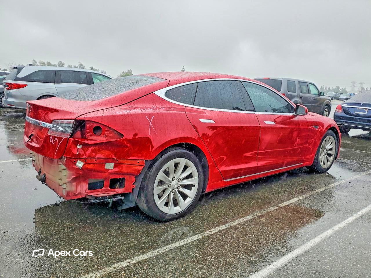 Tesla Model S 2016