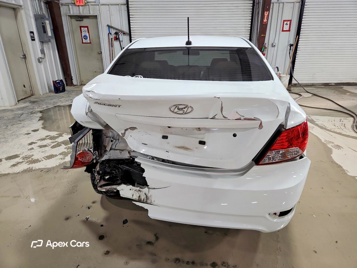 Hyundai Accent 2013
