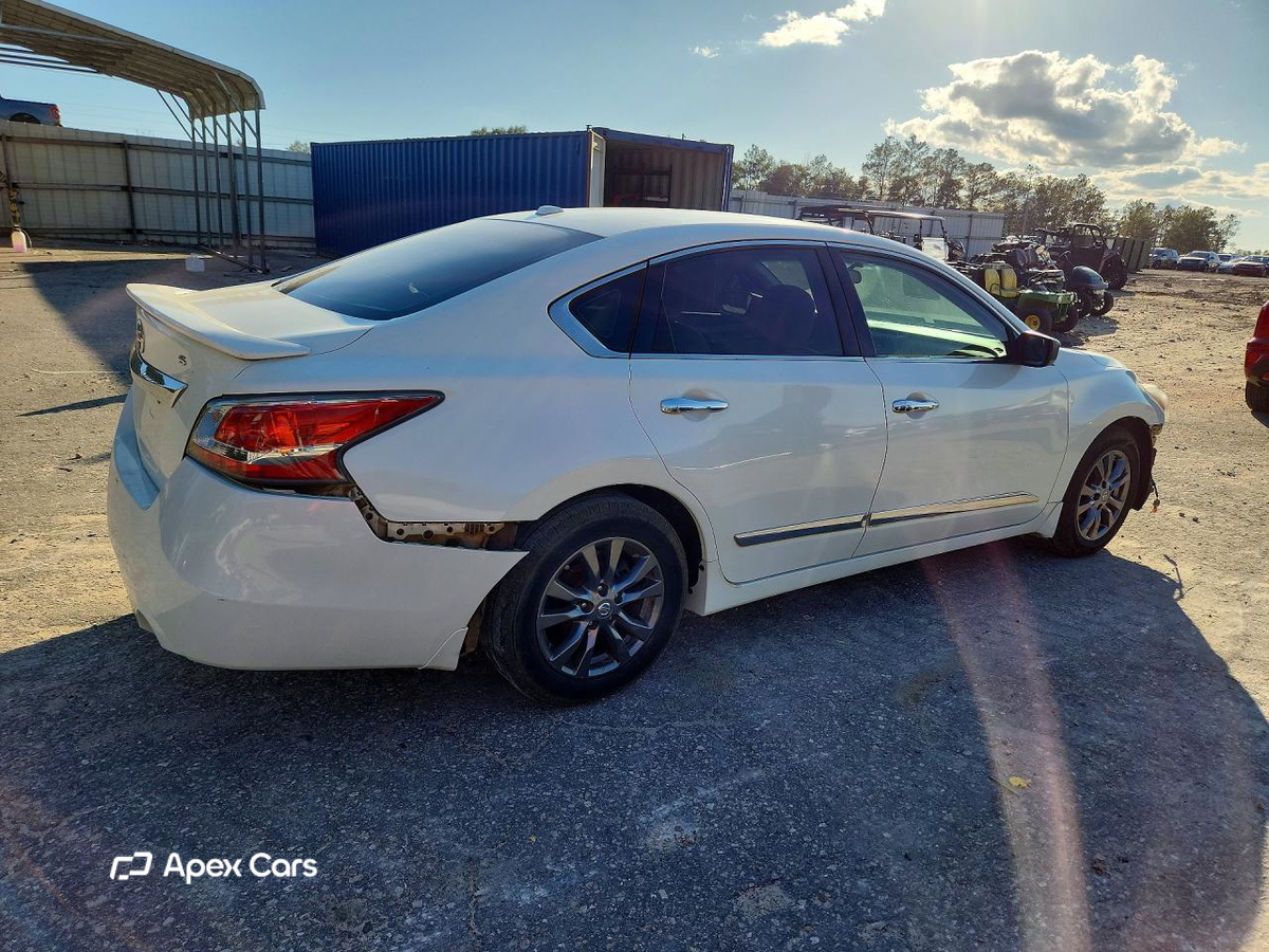 Nissan Altima 2015