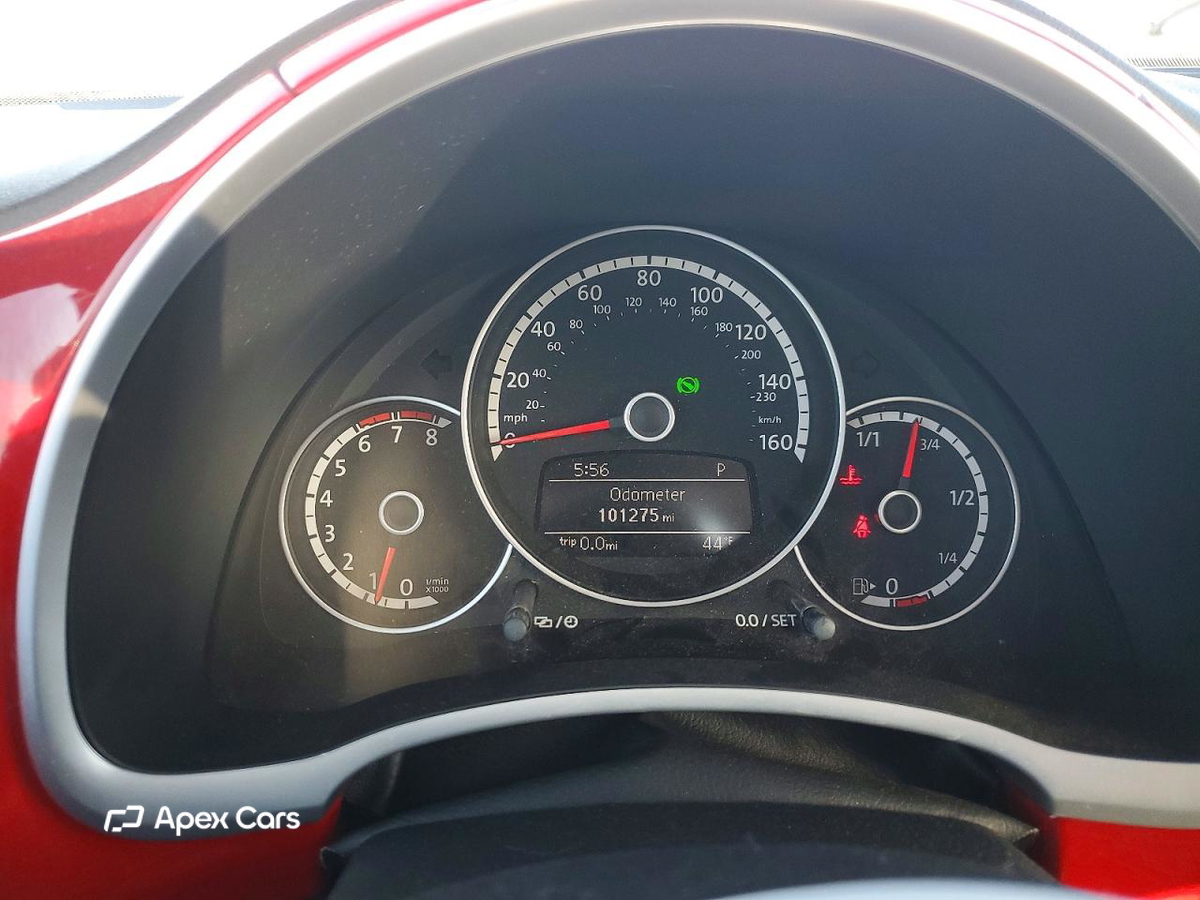 Volkswagen Beetle 2013