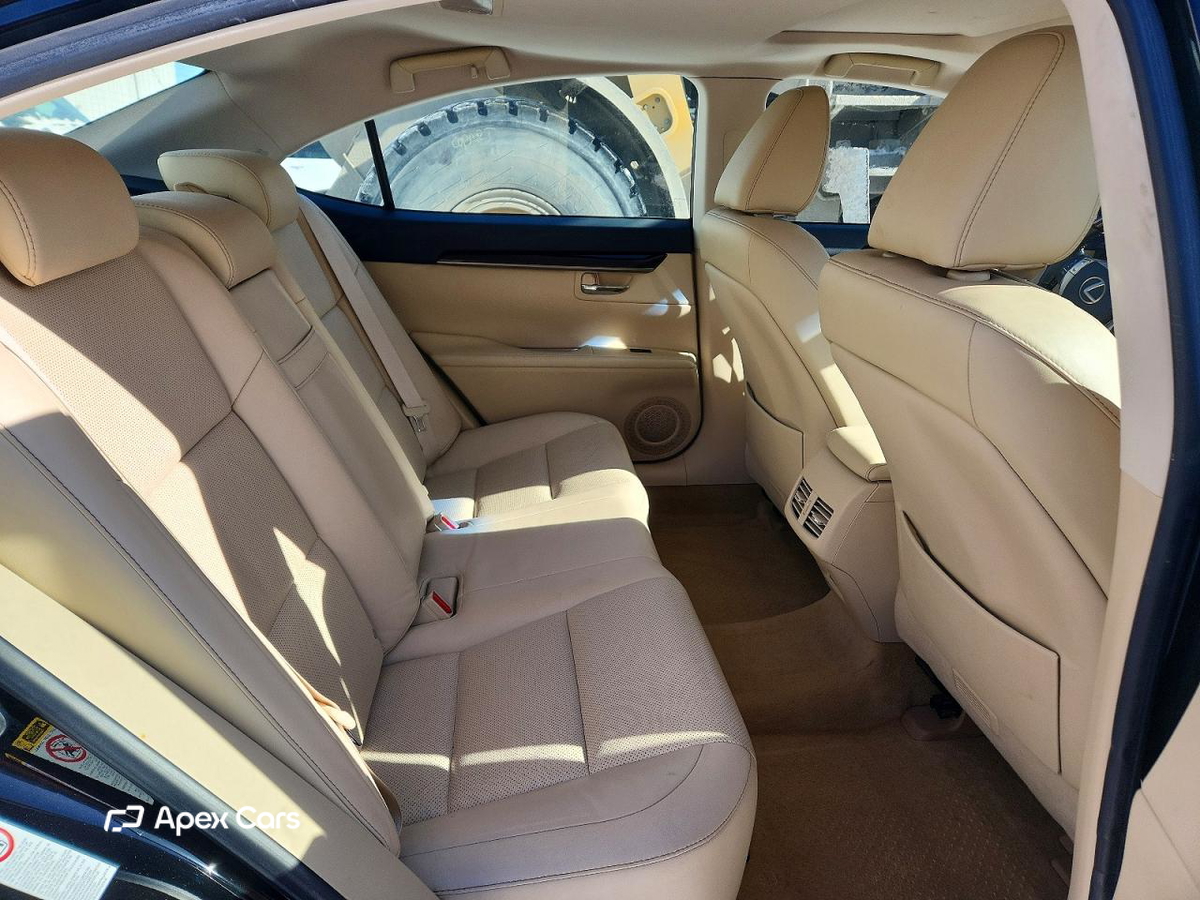 Lexus ES 2013