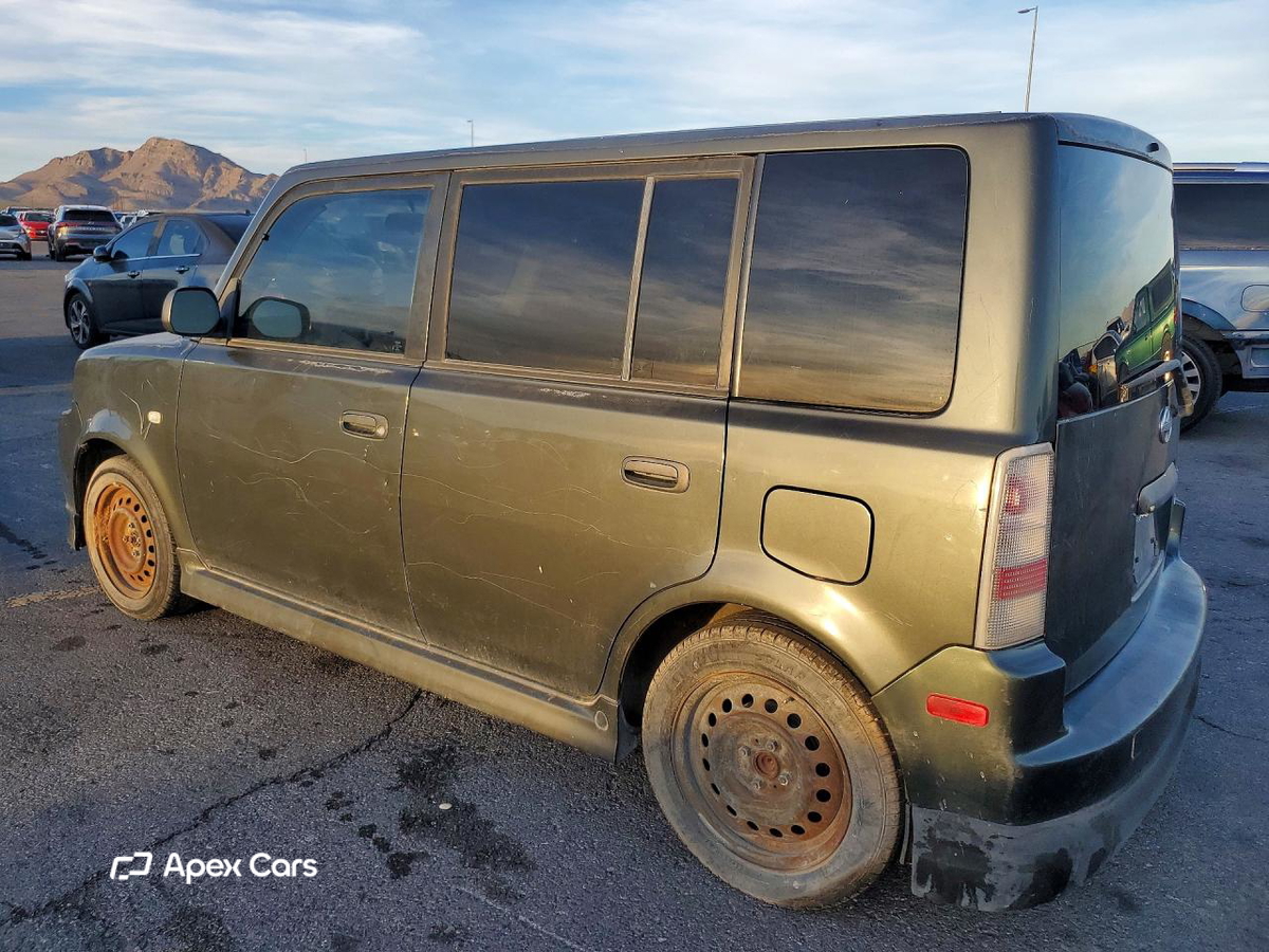 Scion xB 2005