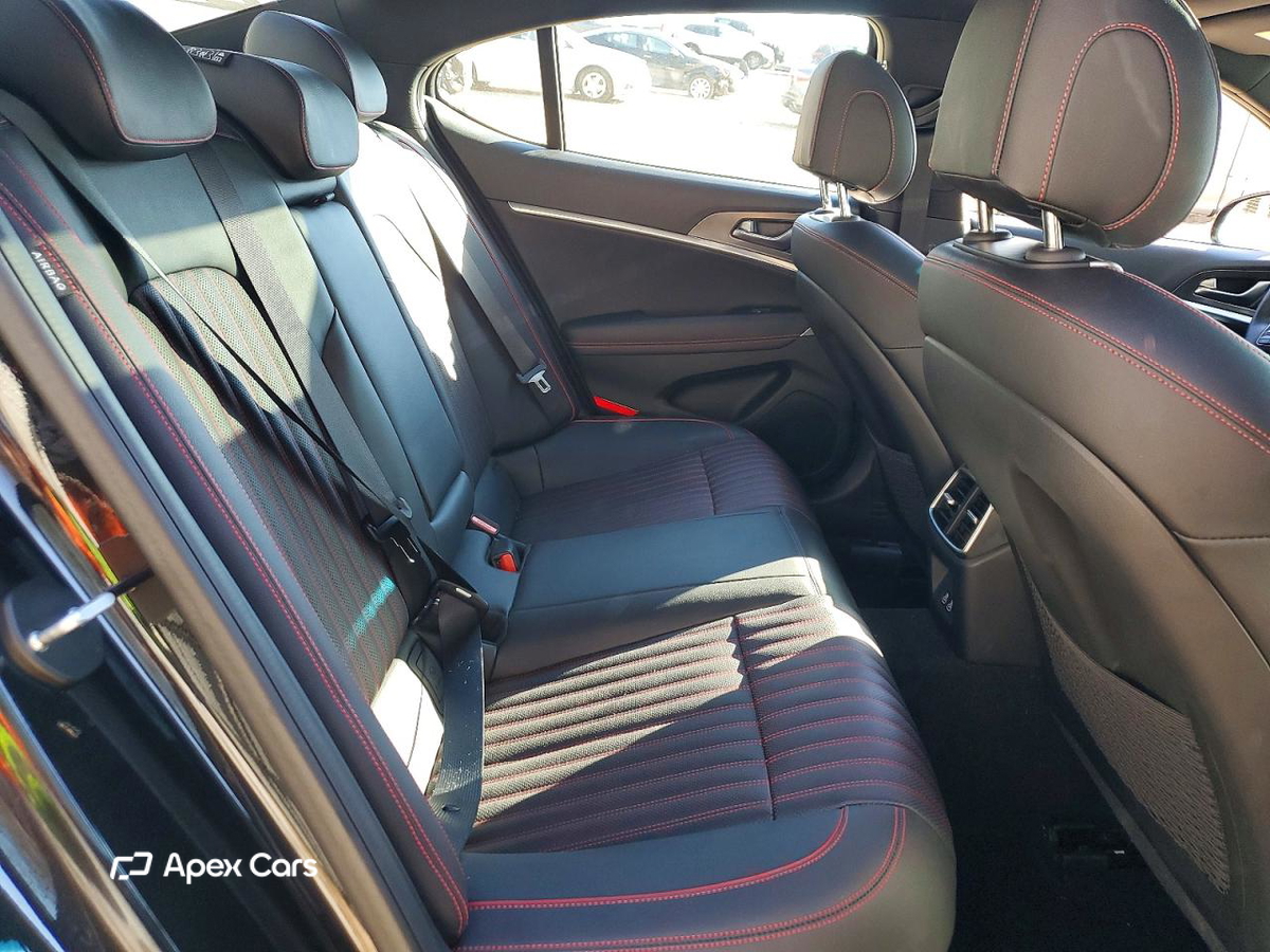 Genesis G70 2024