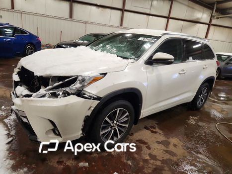 Toyota Highlander 2017 - Image 1 of 12