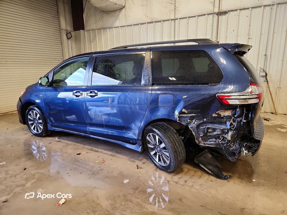 Toyota Sienna 2018