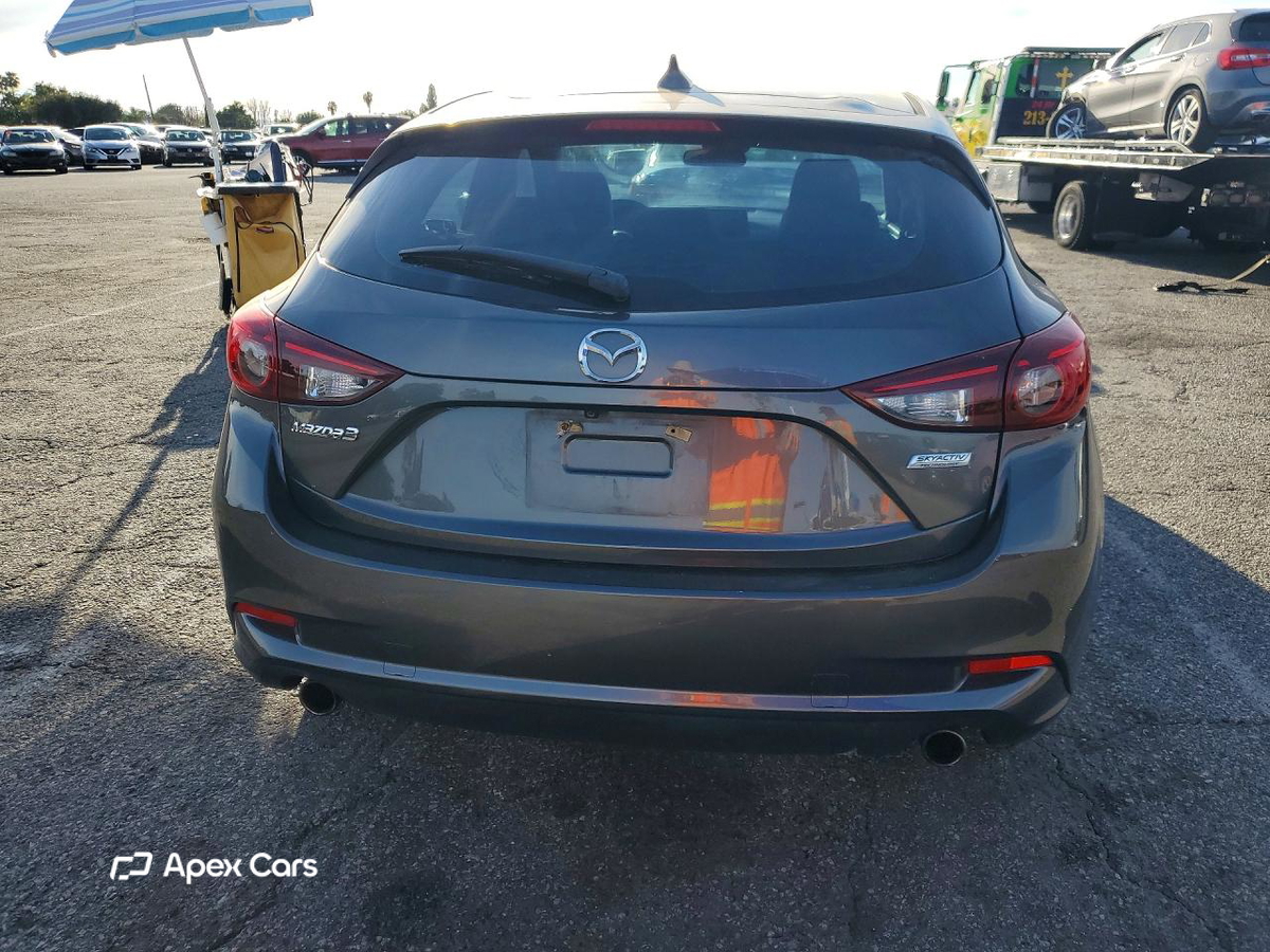 Mazda 3 2017