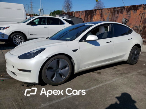 Tesla Model 3 2021 - Image 1 of 12