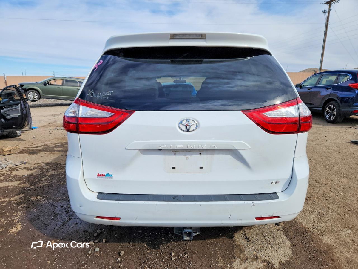 Toyota Sienna 2015