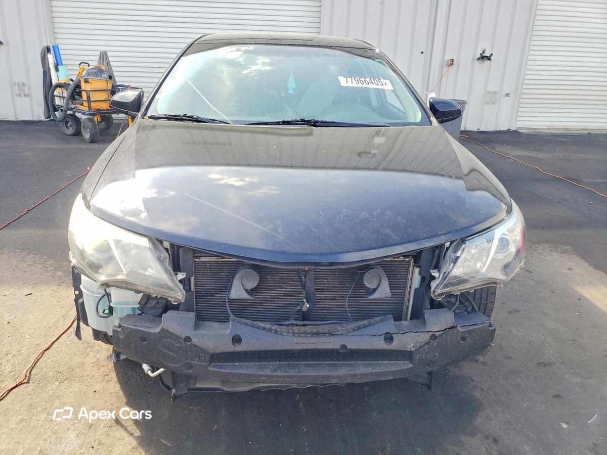 Toyota Camry 2012