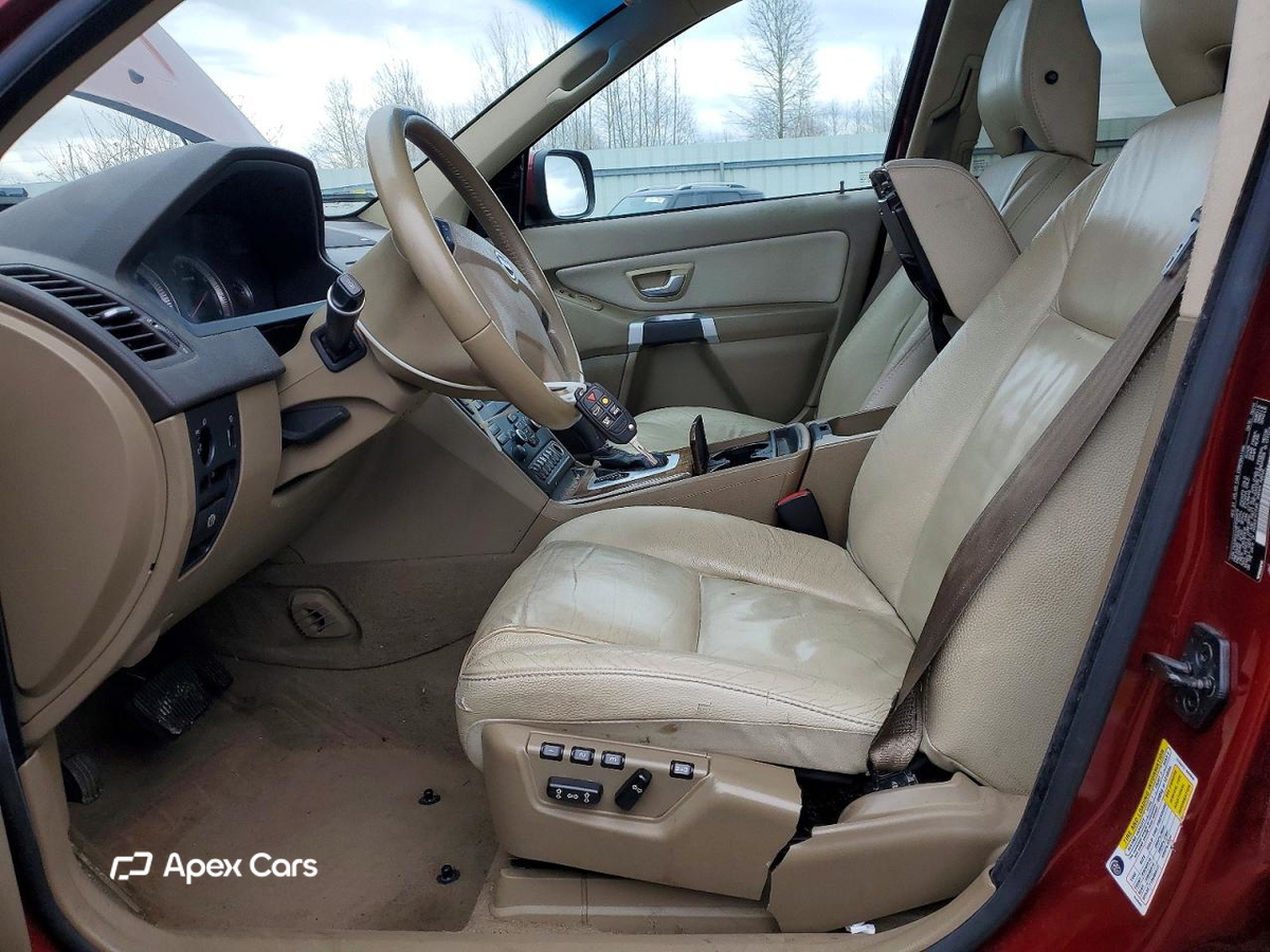 Volvo XC90 2011