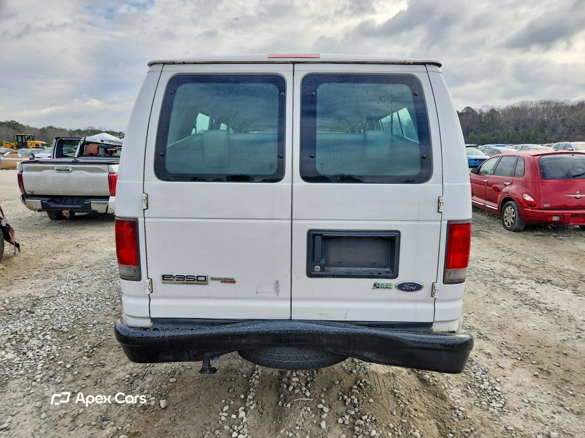 Ford Econoline 2014