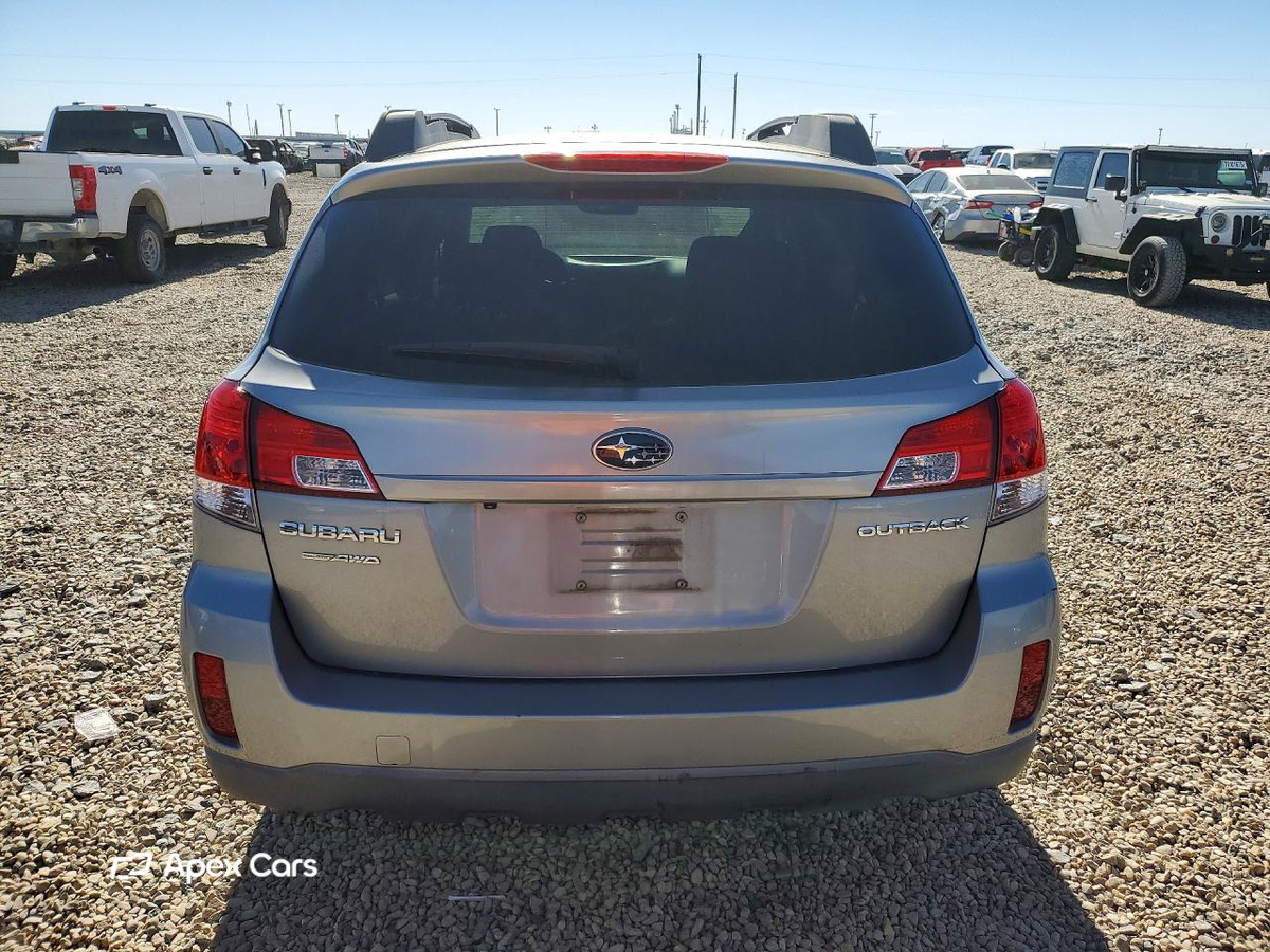 Subaru Outback 2011