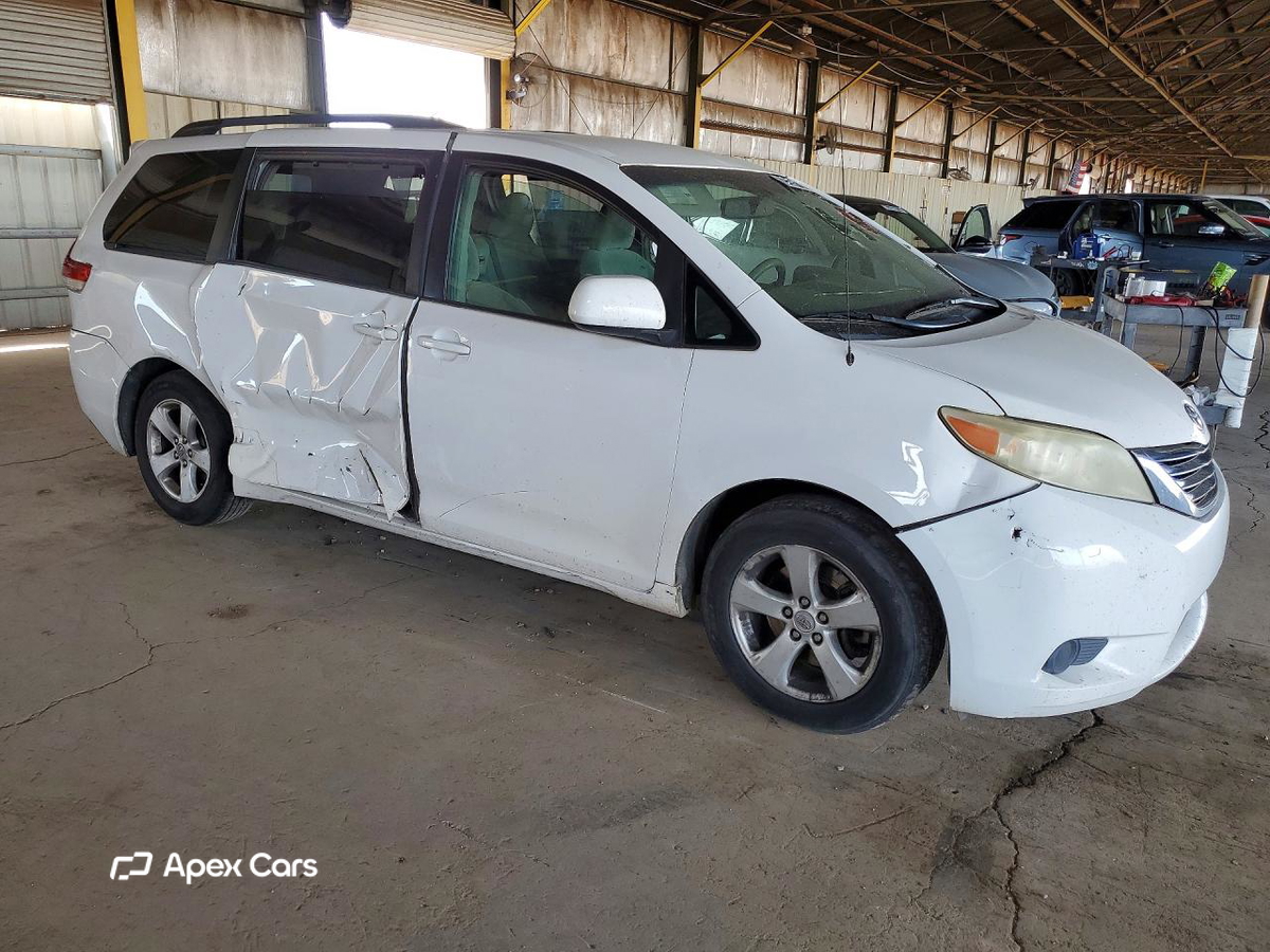 Toyota Sienna 2012