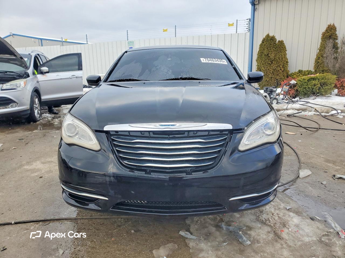 Chrysler 200 2012