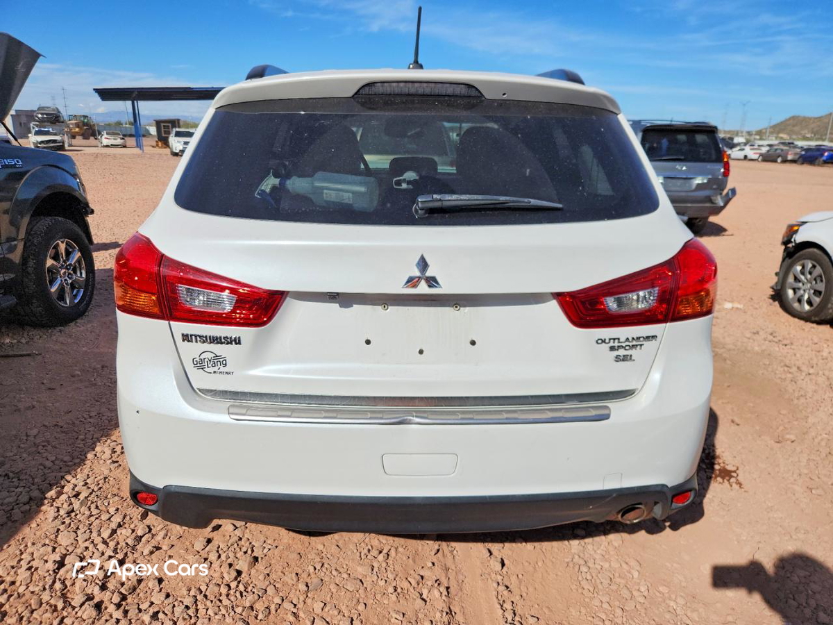 Mitsubishi Outlander 2016