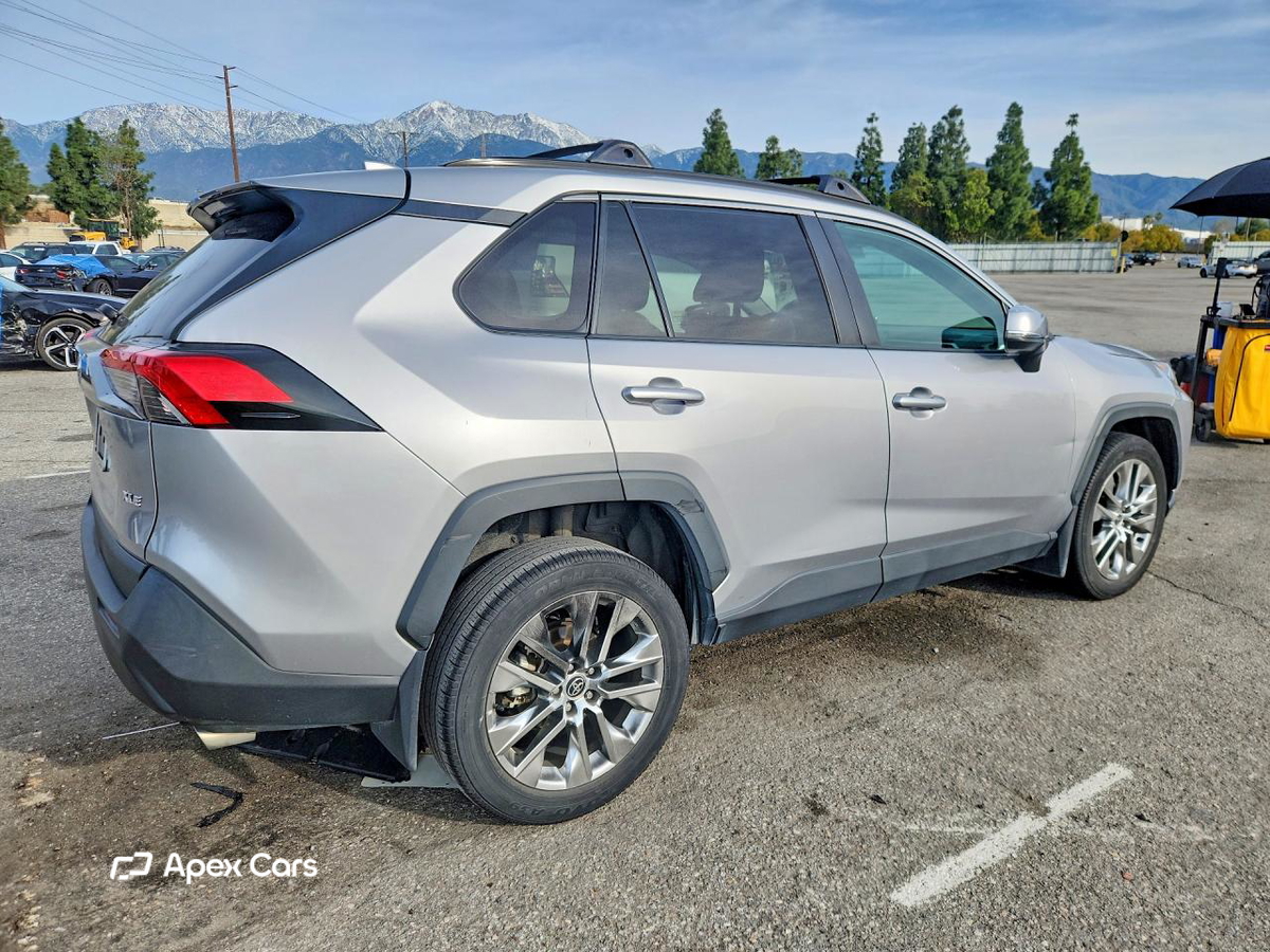 Toyota RAV 4 2021