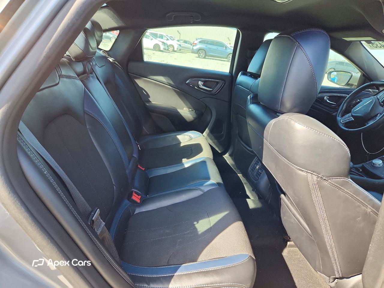 Chrysler 200 2015