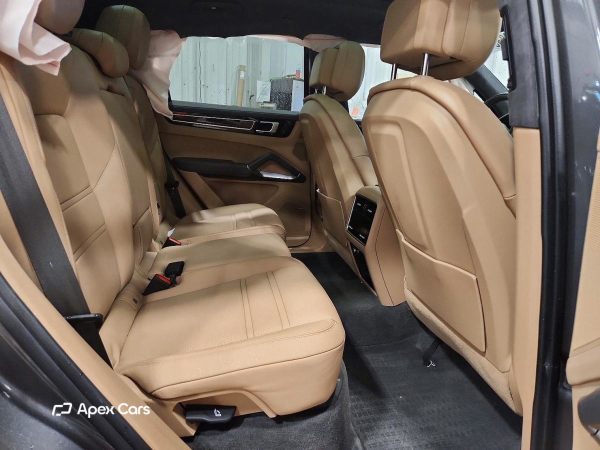 Porsche Cayenne 2023