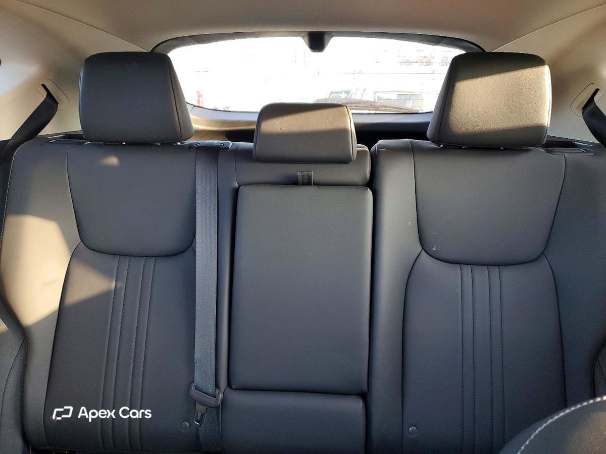 Lexus NX 2024