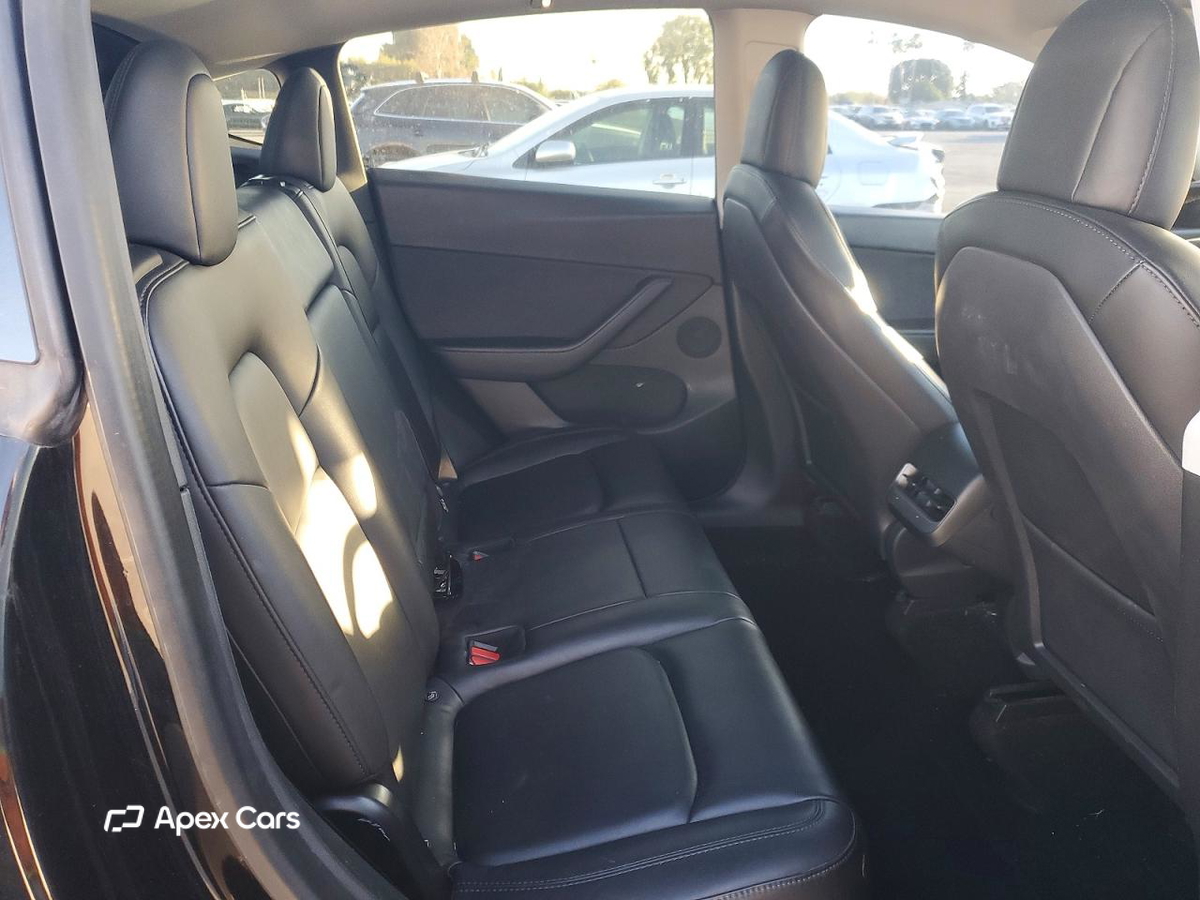 Tesla Model Y 2020