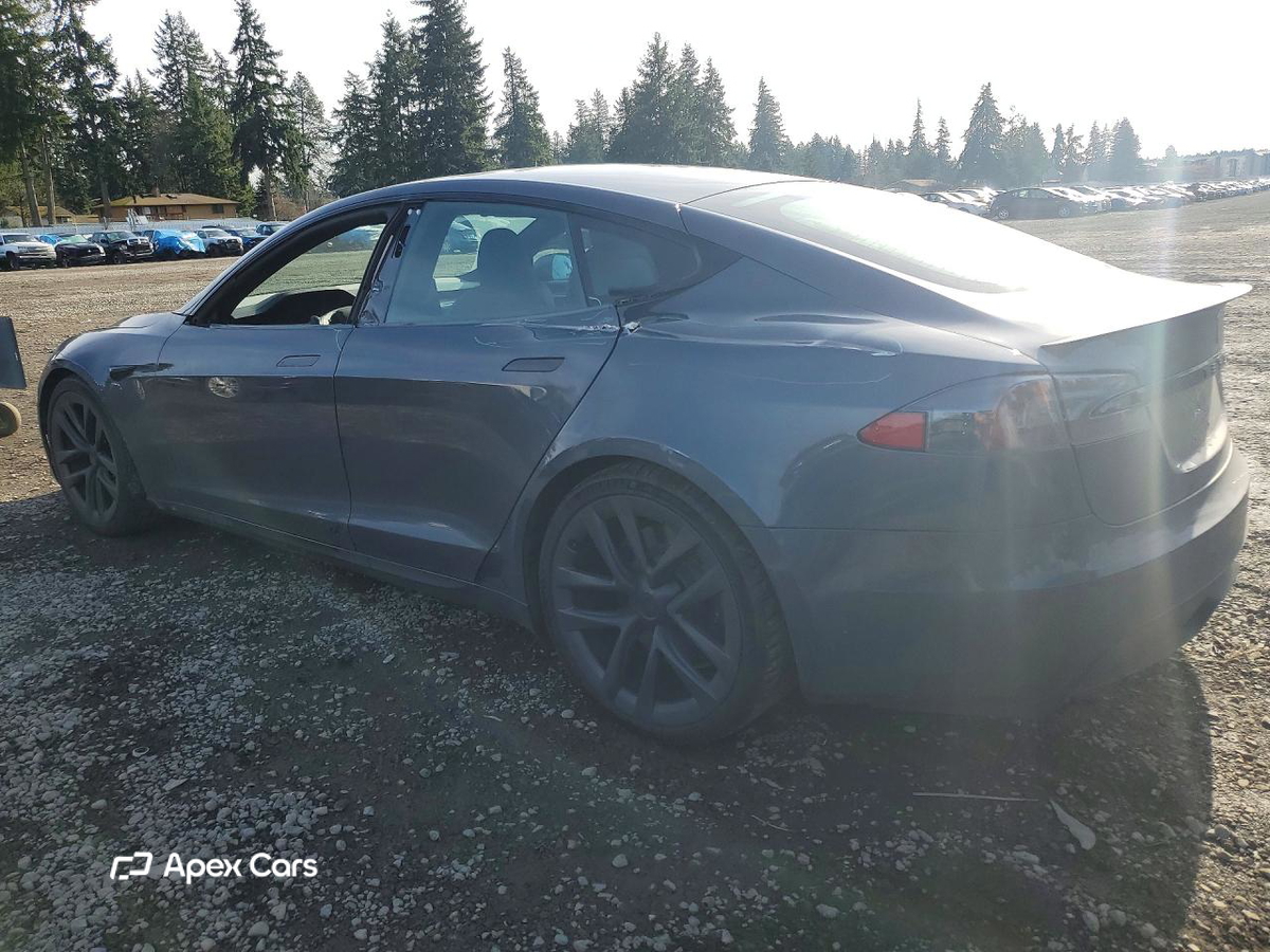 Tesla Model S 2021