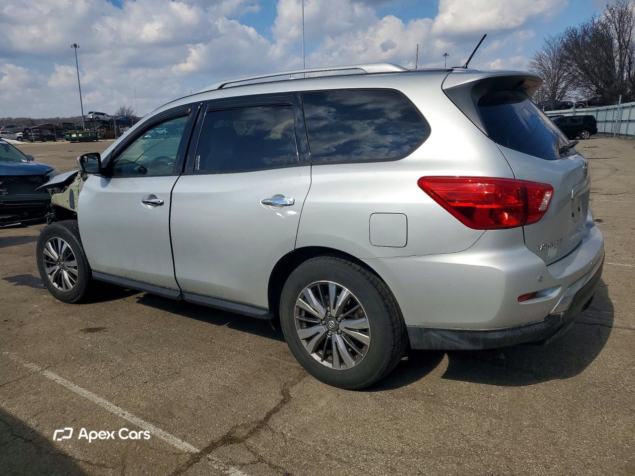 Nissan Pathfinder 2018